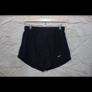 Black Nike shorts - size medium